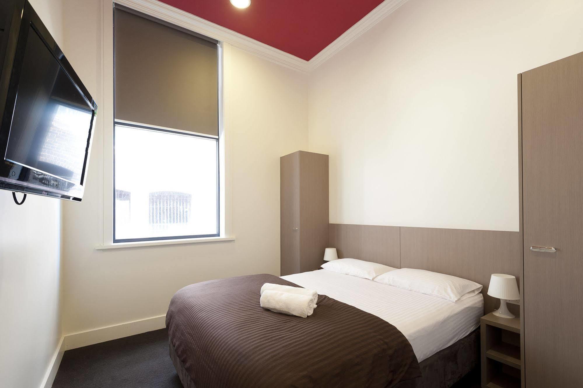 A Pousada Bounce Sydney Surry Hills Exterior foto A room at the hotel