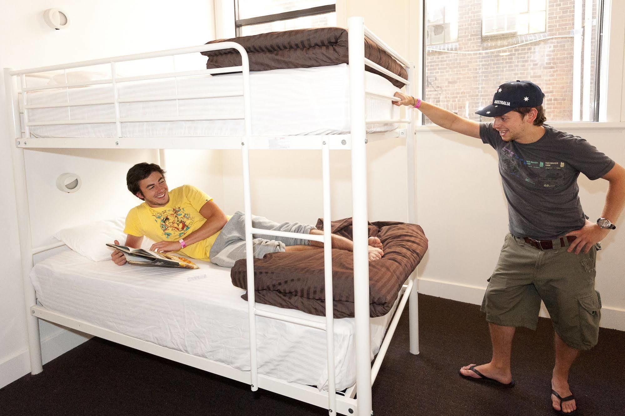 A Pousada Bounce Sydney Surry Hills Exterior foto A bunk bed